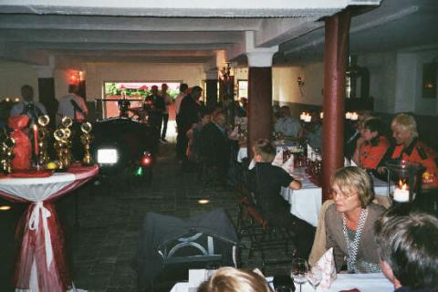 13-304.jpg